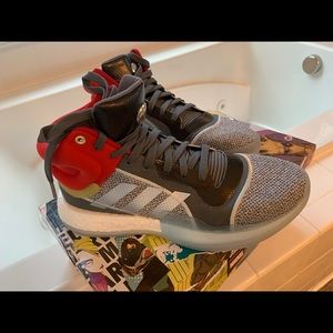 Adidas marvel Thor sneakers 10.5